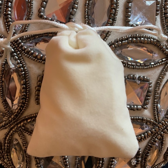 5🌟 Rated NWT Onyx Ombré Swarovski Crystal Ring 7 - Picture 5 of 6